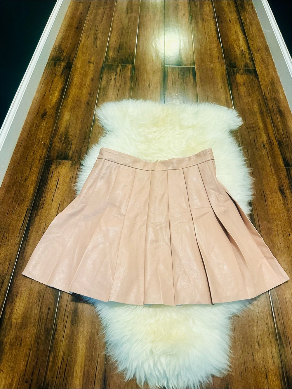 NWOT pleated skirt